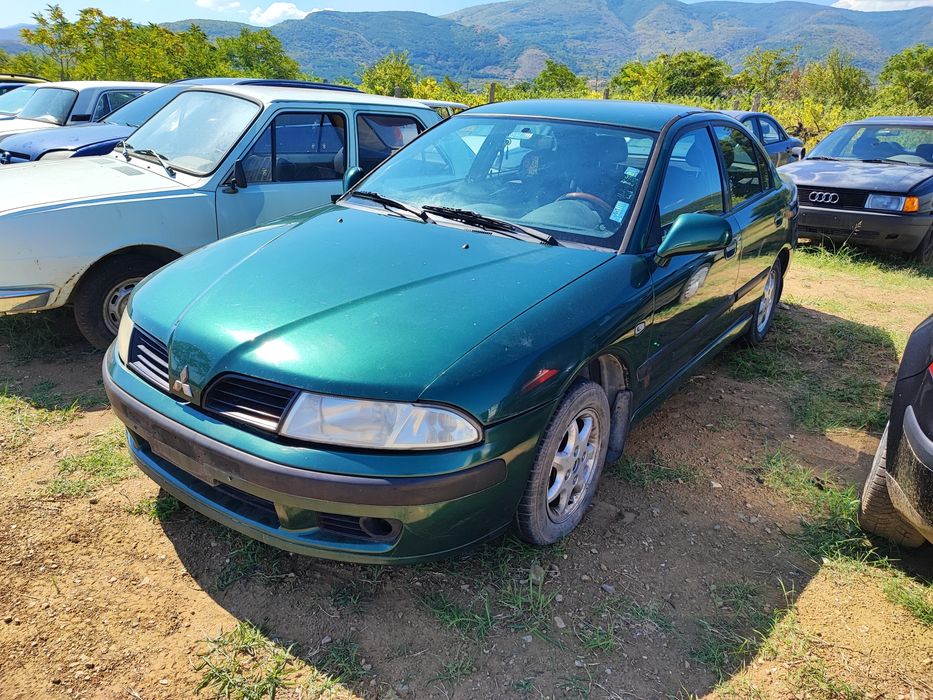 Mitsubishi Charisma 1.9 НА ЧАСТИ