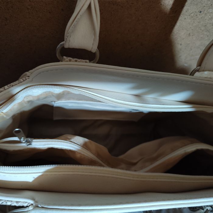 Нова дамска чанта