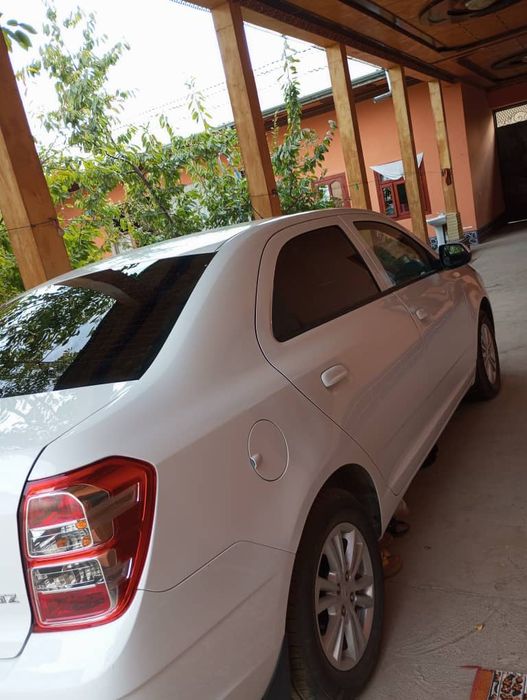 Cobalt rusumli avtomobil