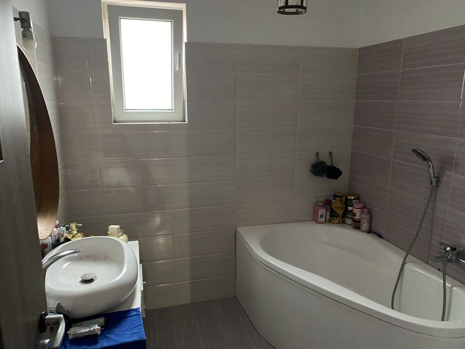 Vand apartament 3 camere Platanii Residence