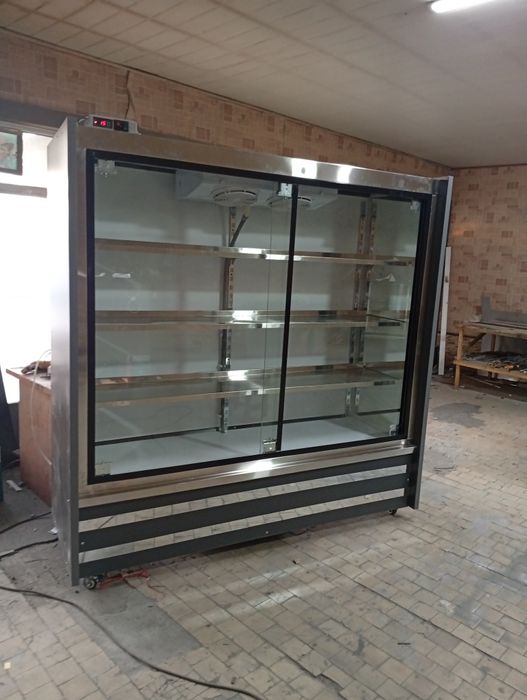 Витрина холодильник