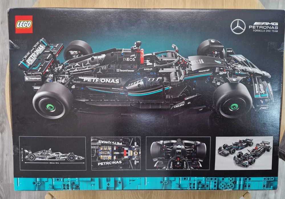 LEGO TECHNIC Mercedes - AMG F1 W14 Performance
