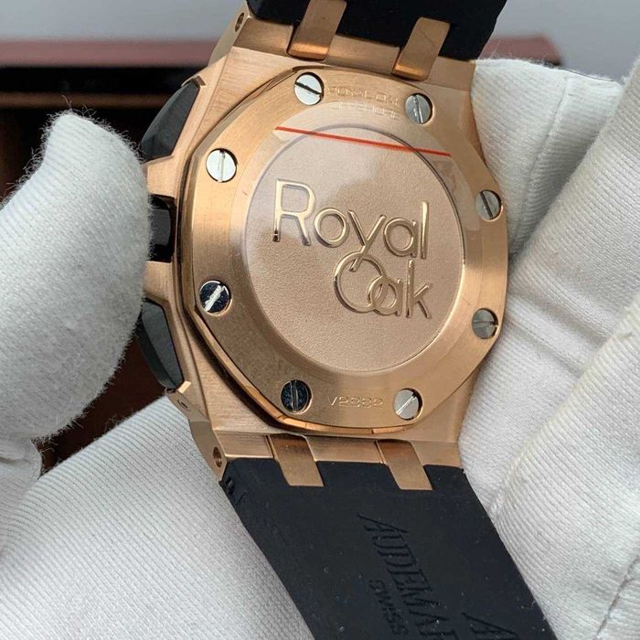 Audemars Piguet offshore 44mm gold