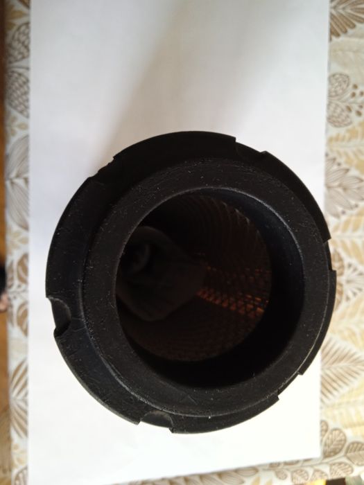 Воздушный фильтр для дизельного двигателя.