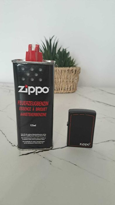 Bricheta Zippo Matte Black originala cu benzina 125ml