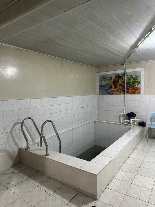 Просторная дача 9,2 сотки: газ, бассейны, 3 дома