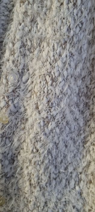 Прекрасна пухкава жилетка-радмер М