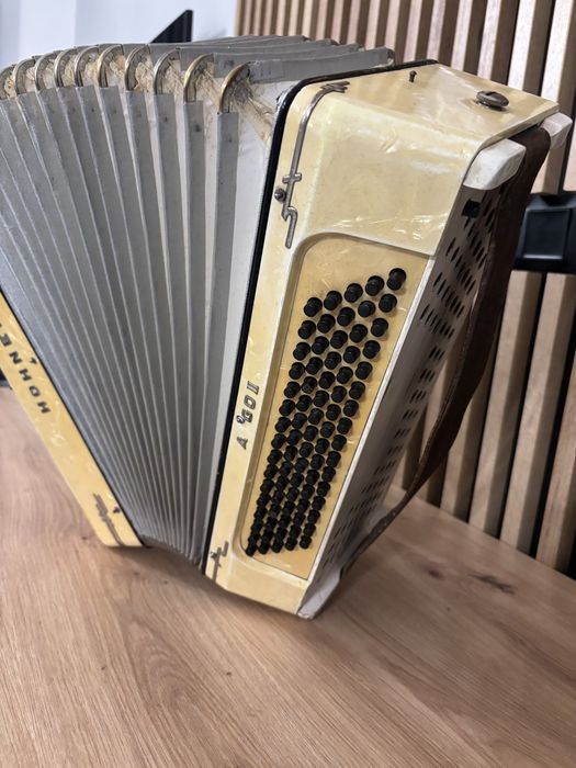 Acordeon Hohner Tango 2 cu 80 de basi