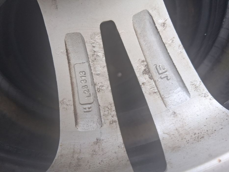 17цола 5×114.3 ц.67.1 ет40  за Киа Мицибиши  ХЮНДАЙ  Мазда