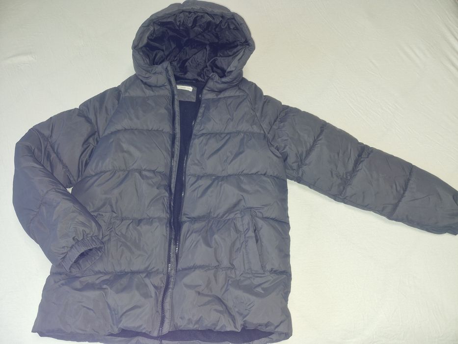 Зимно яке Mango 164р и коледен пуловер N&M 164р