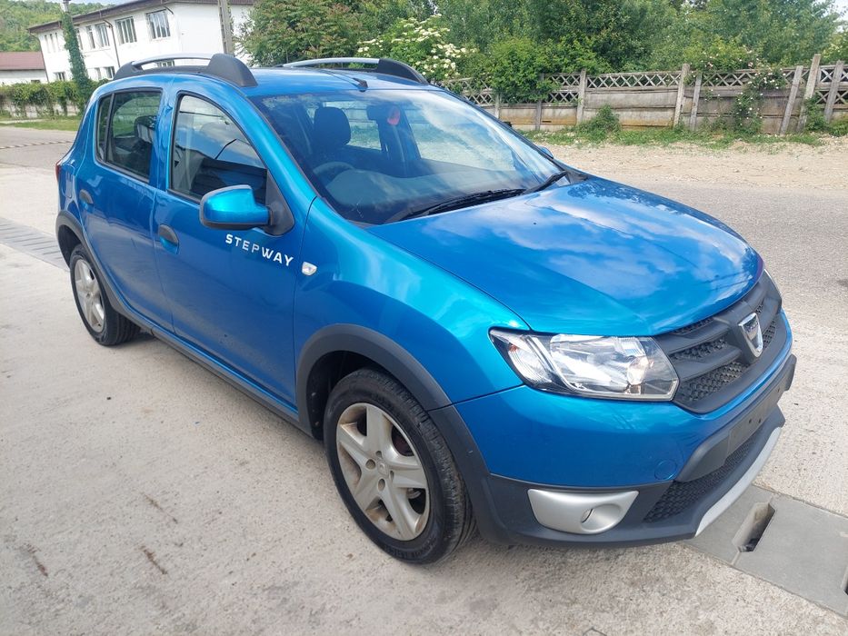 Dezmembrez Dacia Sandero Stepway 0.9 tce 2015