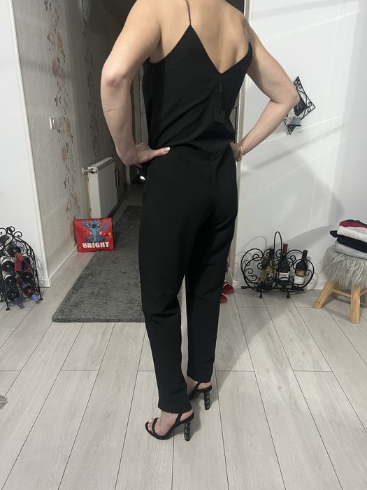 Salopeta noua cu eticheta