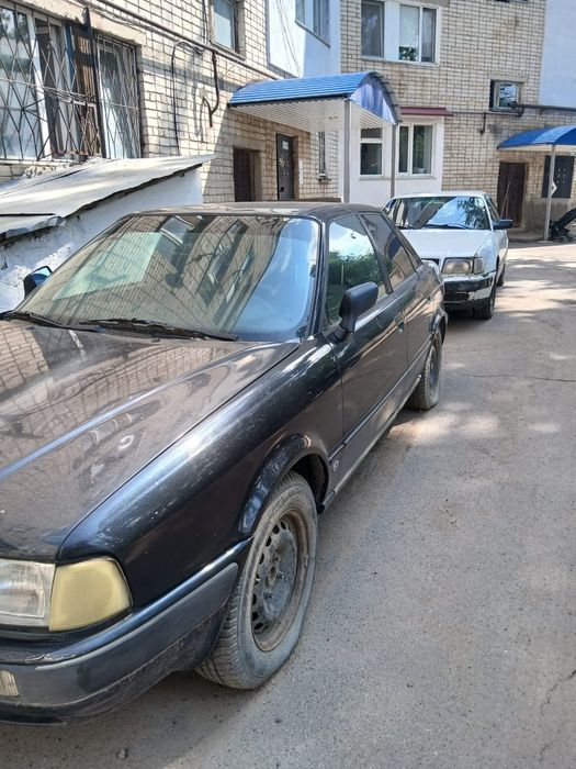 Срочно продаю ауди 80