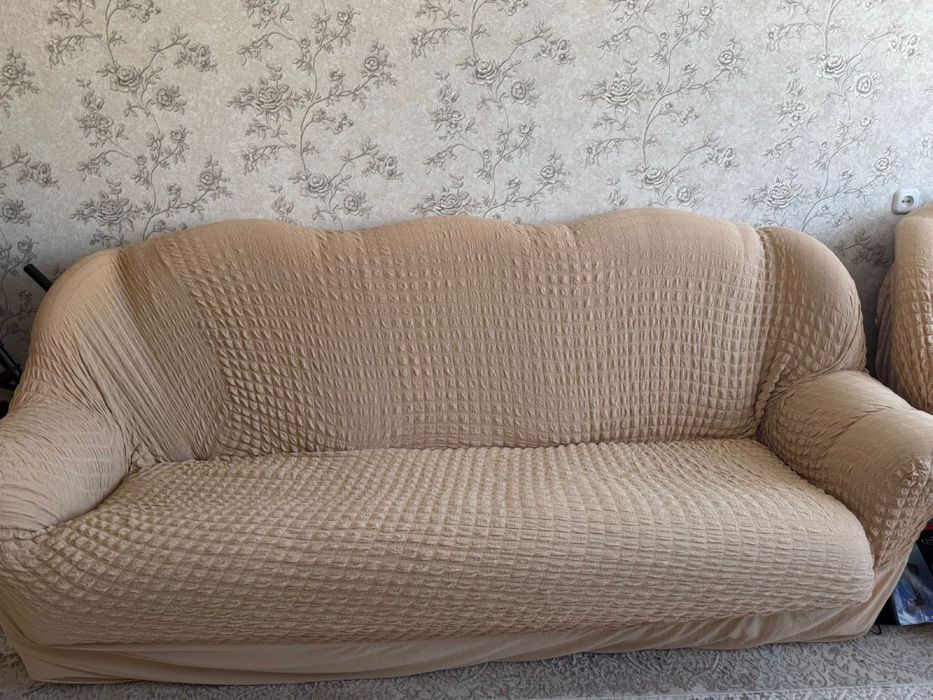 Диван и два кресла