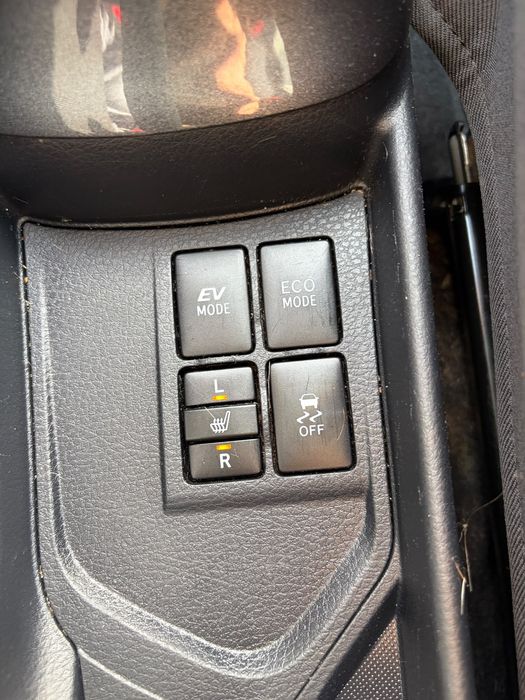 Toyota Yaris Y20 # Hybrid # 05/2019 # Euro 6 # Climă # Navi # Cameră # Garanție 10 ani Sistem Hybrid # 162.898 KM #