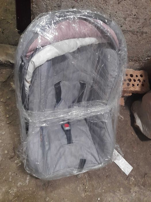 Бебешка количка лорелли