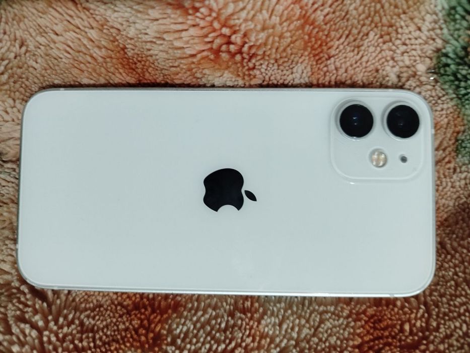Iphone 12 mini..