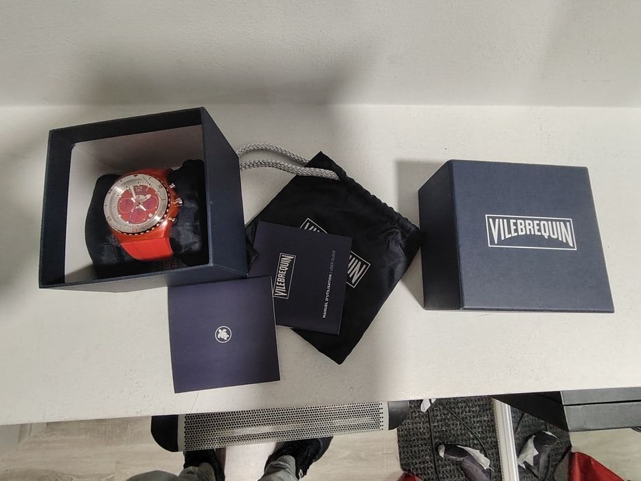 Часовник Vilebrequin