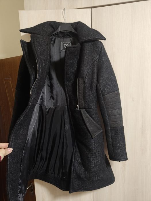 Дамско черно палто