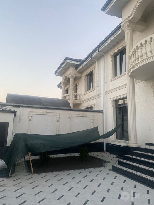 Motrid krugi yaqinida Townhouse sotiladi