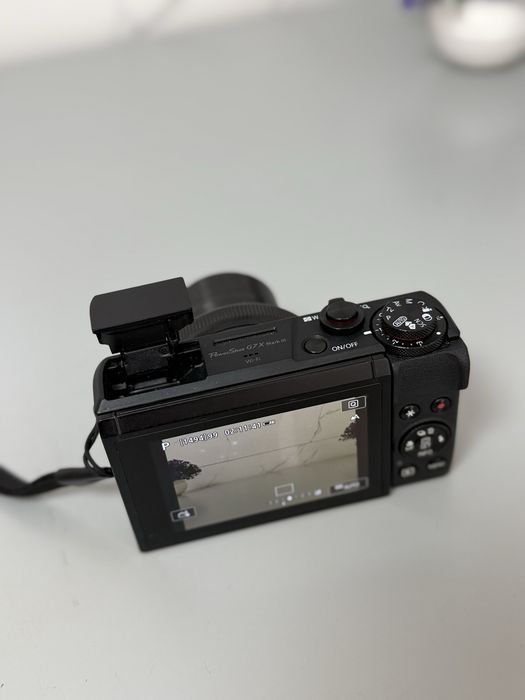 Canon G7x Mark III