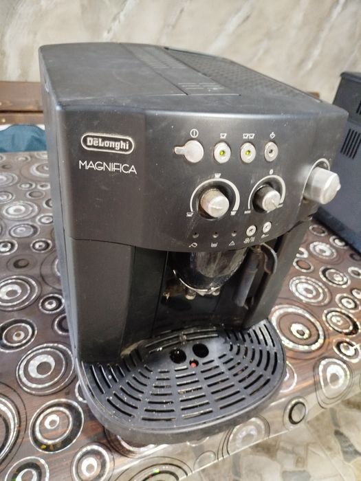 Делонги магнифика