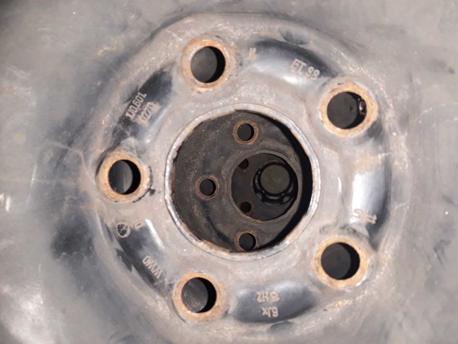 Продавам 4. Зимни гуми 255/50/R19 Bridgestone 4 стоманени джанти