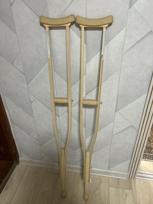 Продаются костыли