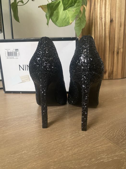 Nine West нови с кутия високи обувки с брокат