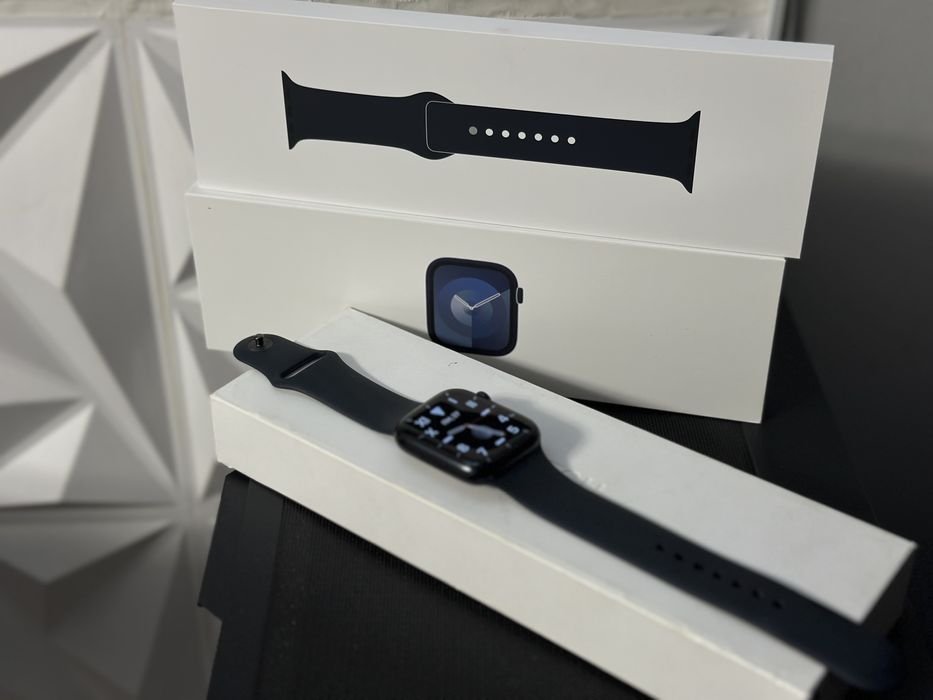 Apple Watch Series 9 45mm идеал состояние