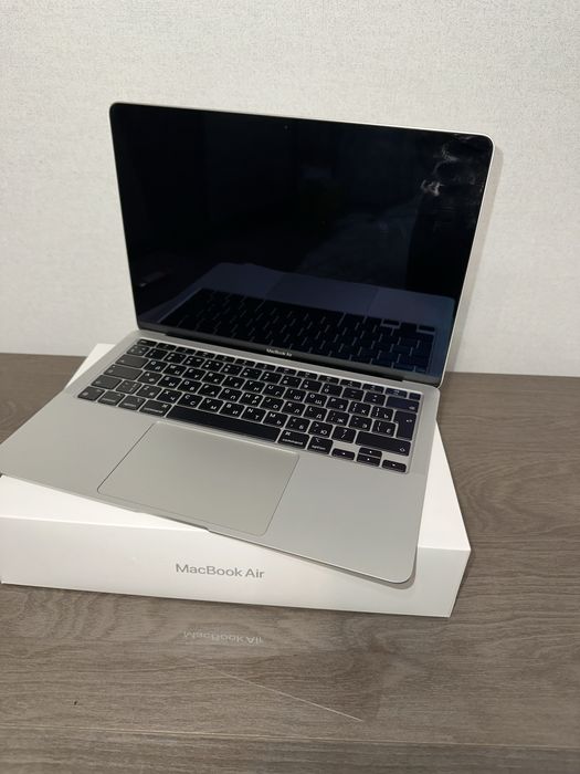 MacBook Air 13 2020 (A2337)