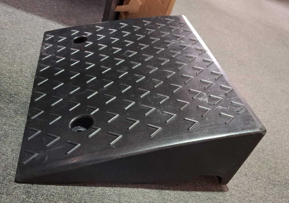 Rampa cauciuc, 48 x 40 x 15 cm, antiderapanta, neagra