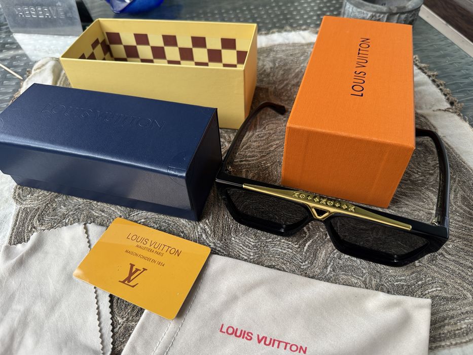 Louis Vuitton слънчеви очила. Нови !