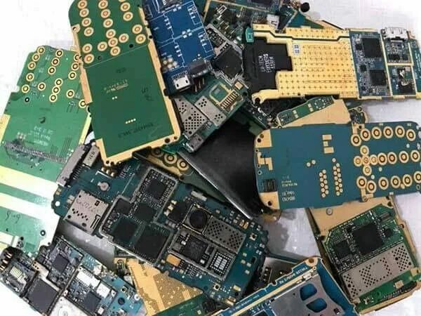 Прием материнских плат