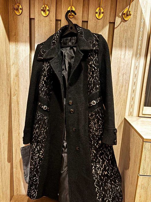 Продам пальто женское