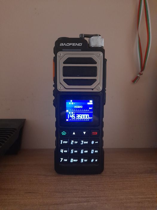 Продавам Baofeng uv25 pro max