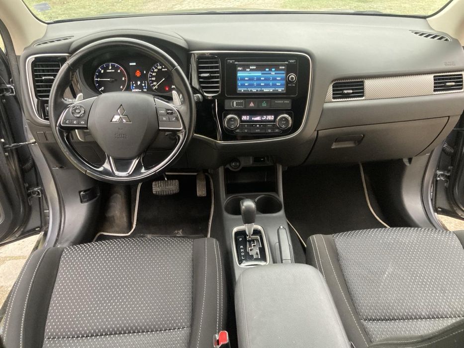 Mitsubishi Outlander 4x4 Автоматик Фейслифт