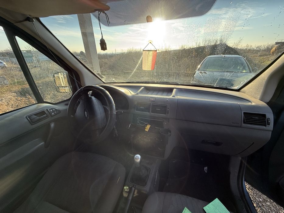 Ford Tourneo Connect 1.8tdci Форд Турнео Коннект 1.8тдци- на части!!