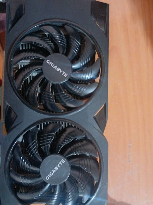 rx 570 4gb ryzen 5 3600