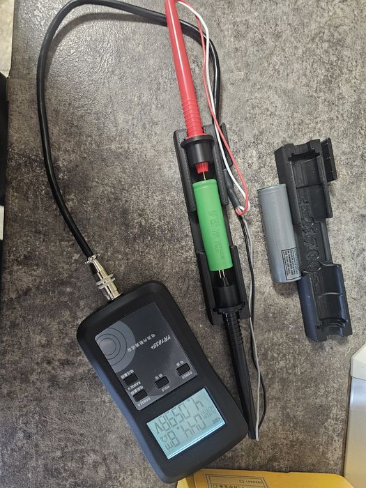 Tester Rezistenta interna baterii
