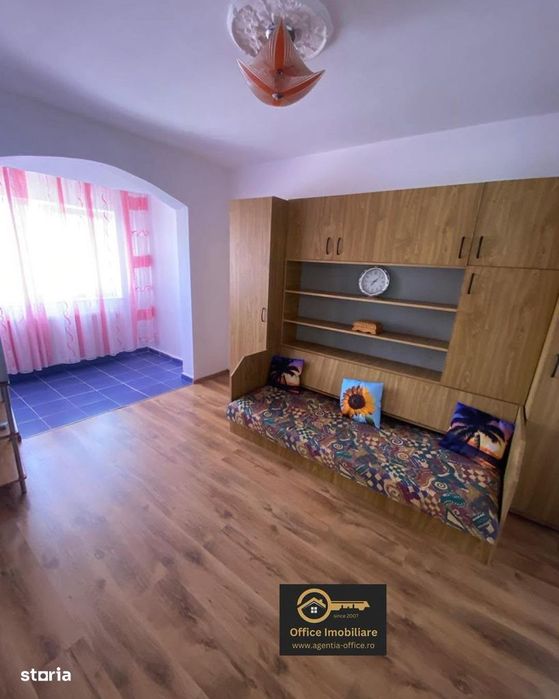 DE VÂNZARE | Apartament 3 camere decomandat Păltinișului Etaj 3