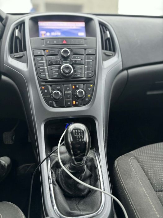 OPEL Astra 2014 — imagine 11