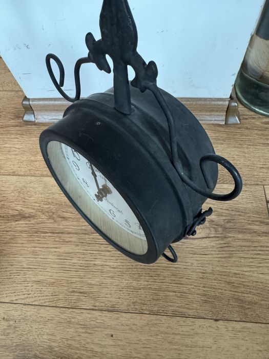 Двулицев часовник