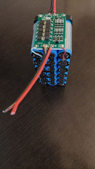 Reparam/inlocuim acumulatori  la Aspiratoare , Trotinete, Biciclete