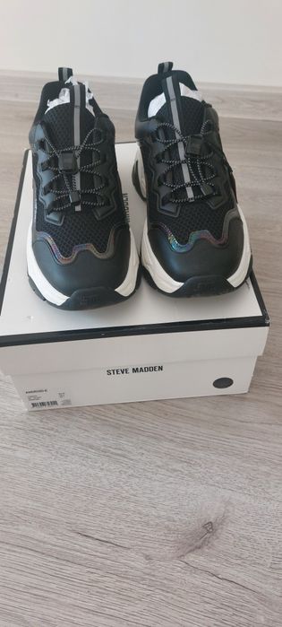 Дамски маратонки STEVE MADDEN