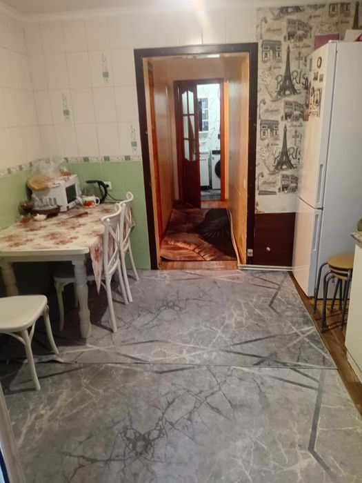 Продам квартиру 2 х ком .