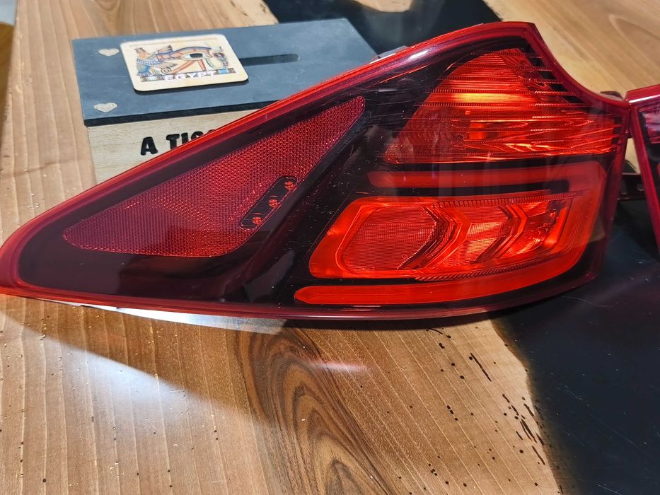 Задни стопове за Hyundai Santa Fe 2017-2019
