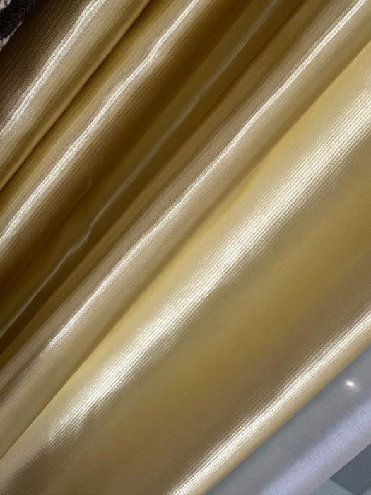 Продам хорошие Шторы