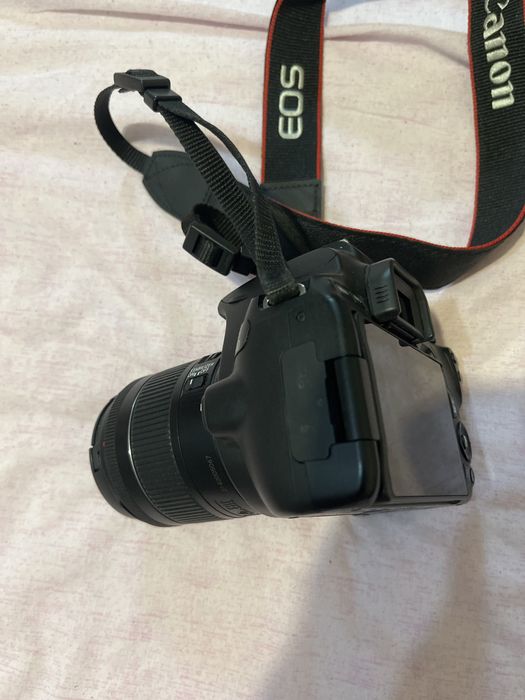 Canon 250D в отличном состояний