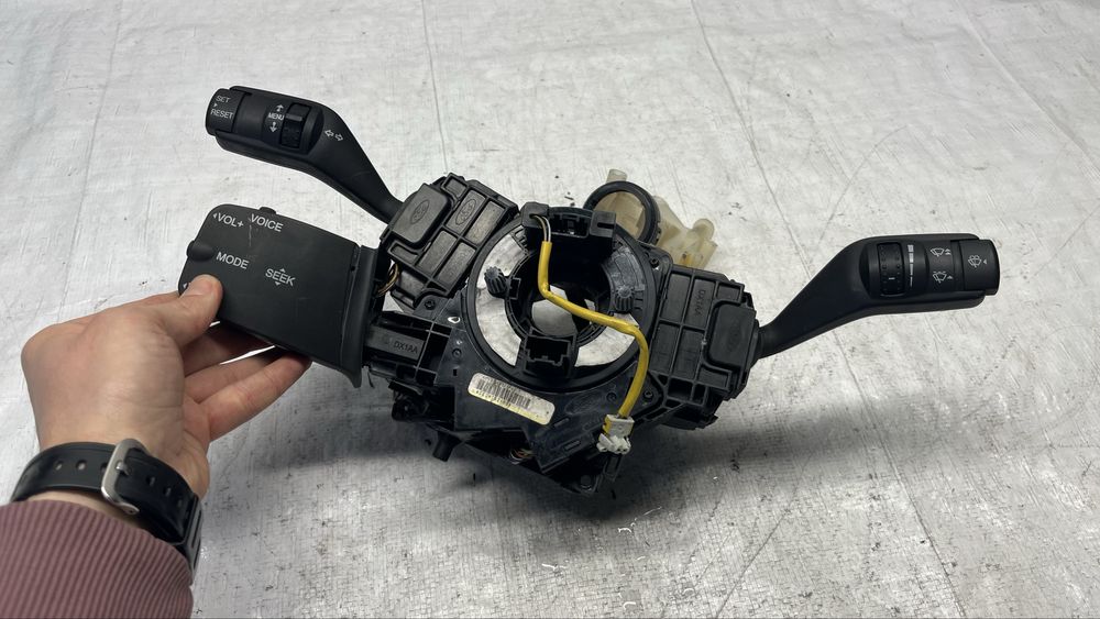 Ford Focus C Max 03- лентов кабел с лостчета